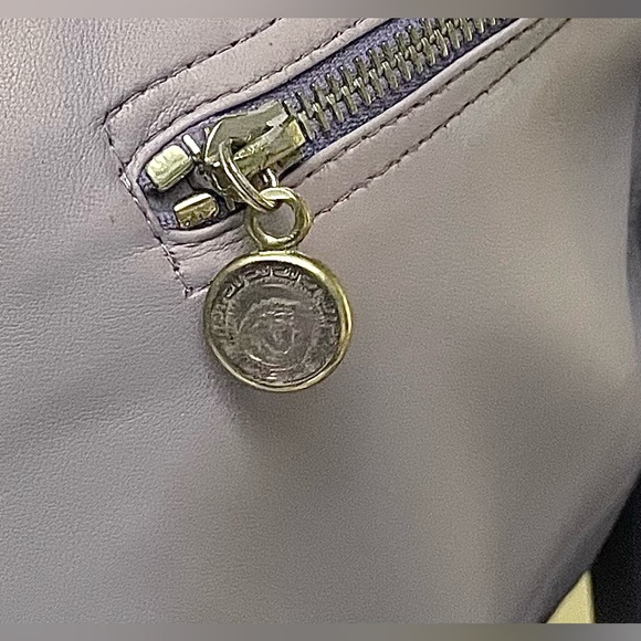 Authentic Vintage Gianni Versace leather jacket - Picture 7 of 16